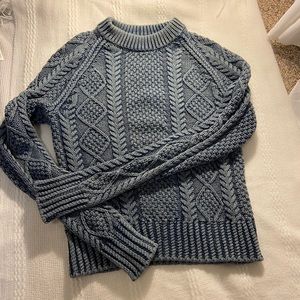 - Blue LL BEAN Signature sweater
